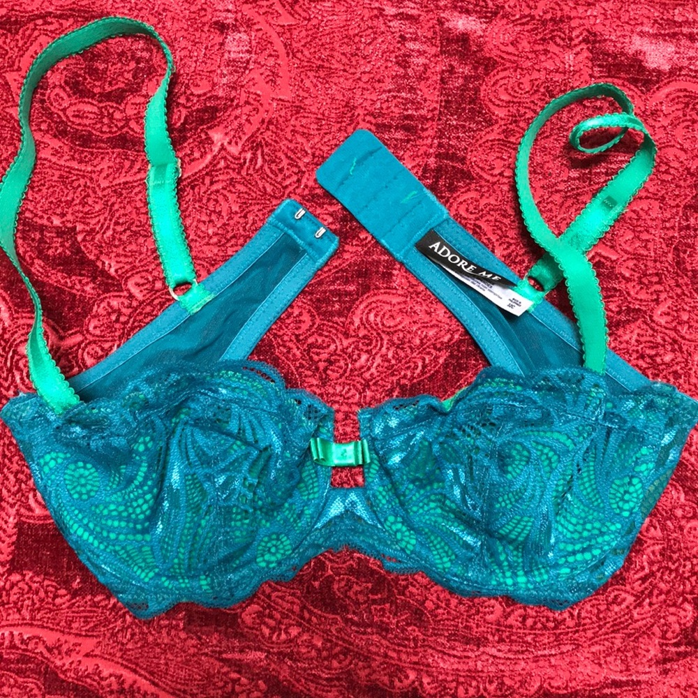 Hard to come by 32 C. ADORE ME Bra